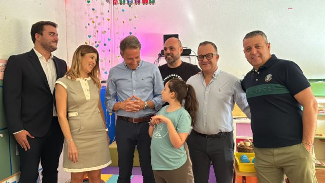 El alcalde de Lorca destaca que decenas de niños con síndrome de Rett podrán beneficiarse del primer espacio multisensorial en un colegio público - 1, Foto 1