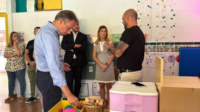 El alcalde de Lorca destaca que decenas de niños con síndrome de Rett podrán beneficiarse del primer espacio multisensorial en un colegio público - 5, Foto 5