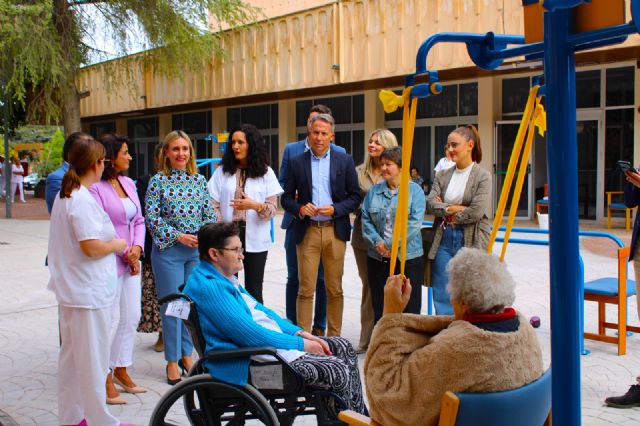 La Comunidad inicia la rehabilitación de la residencia Domingo Sastre de Lorca con la puesta en marcha de un jardín biosaludable - 1, Foto 1