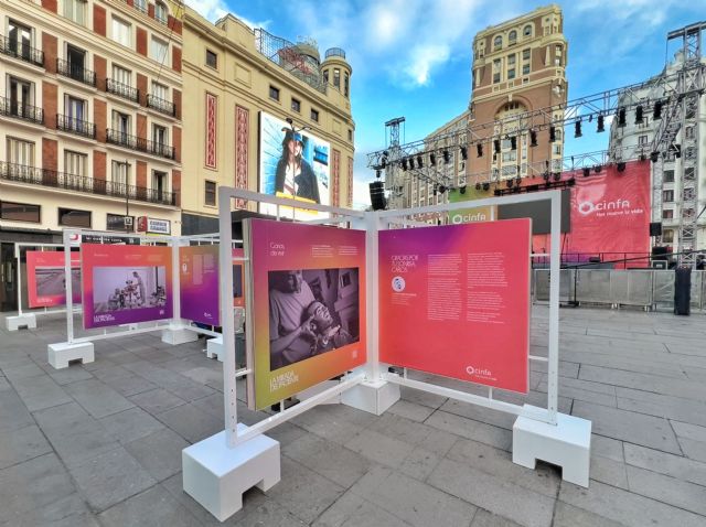 La plaza de Callao, en Madrid, primera parada de la exposición itinerante La mirada del paciente de Cinfa - 1, Foto 1