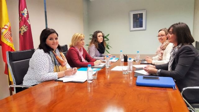 Prevención y fomento de la igualdad en colectivos vulnerables, entre las líneas estratégicas del pacto contra la violencia de género - 1, Foto 1