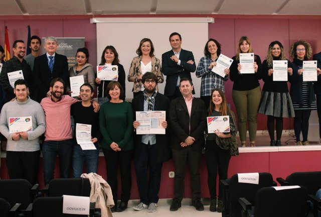 Más de 400 desempleados obtienen gratis un título que certifica su nivel de inglés - 2, Foto 2