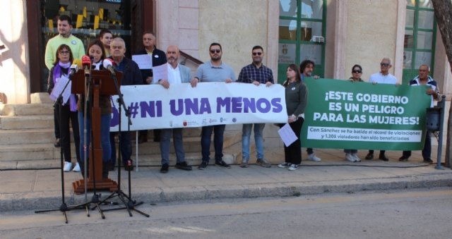 Totana celebra el acto institucional con motivo del Día Internacional de la Eliminación de la Violencia contra la Mujer - 5, Foto 5