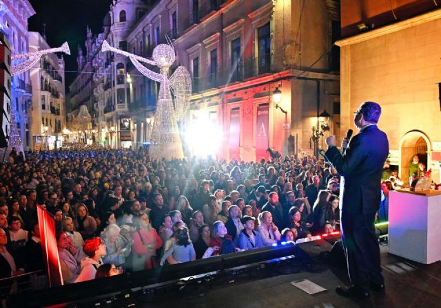 Murcia enciende la Navidad con el corazón por los afectados por la DANA - 3, Foto 3