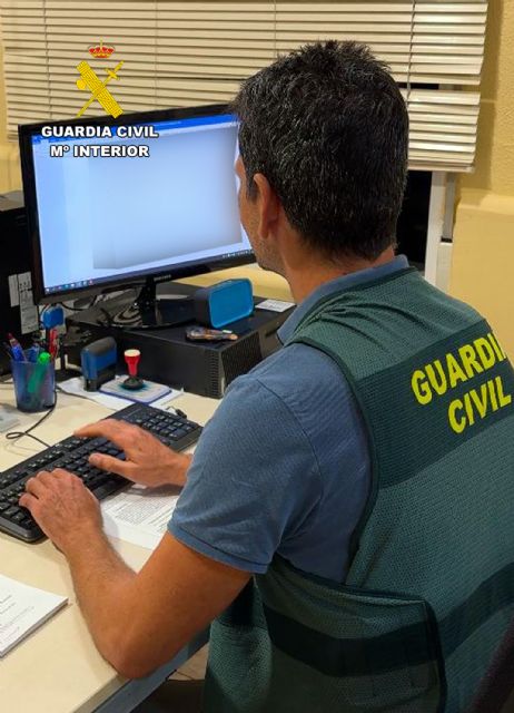 La Guardia Civil detiene a una vecina de Cieza por injuriar a otra mujer a través de Internet - 2, Foto 2