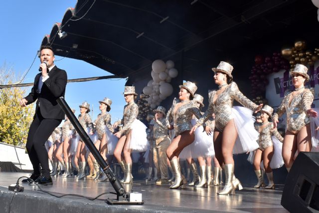 La academia de danza Víctor Campos triunfa con su VI Gala Benéfica Navideña - 2, Foto 2