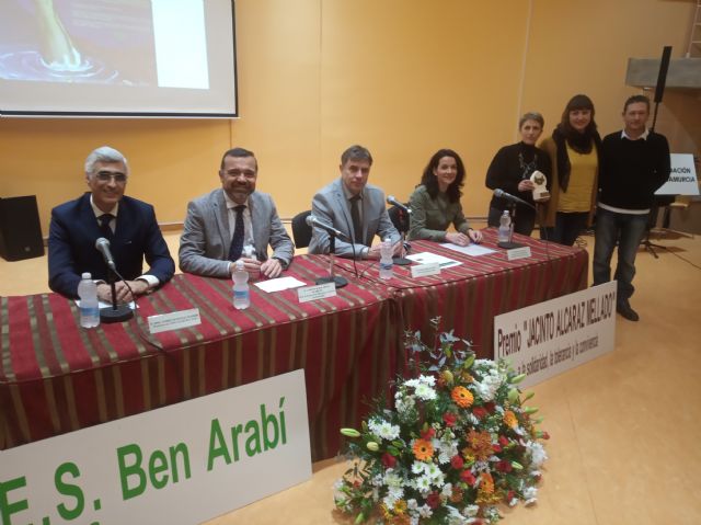 El IES. Ben Arabí de Cartagena entrega el XXII Premio Jacinto Alcaraz Mellado a la Asociación D´GENES - 2, Foto 2