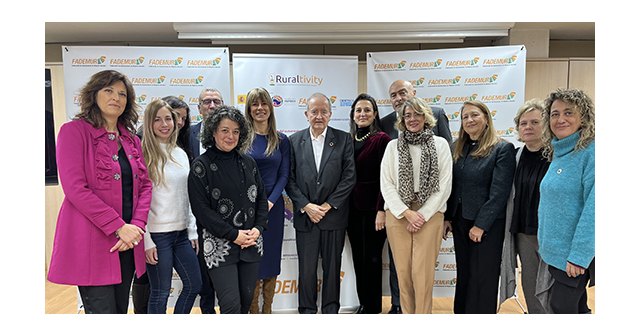 La Cátedra Extraordinaria de Transformación Social Competitiva firma en la sede de FADEMUR su adhesión a la Alianza de entidades de mujeres rurales - 1, Foto 1