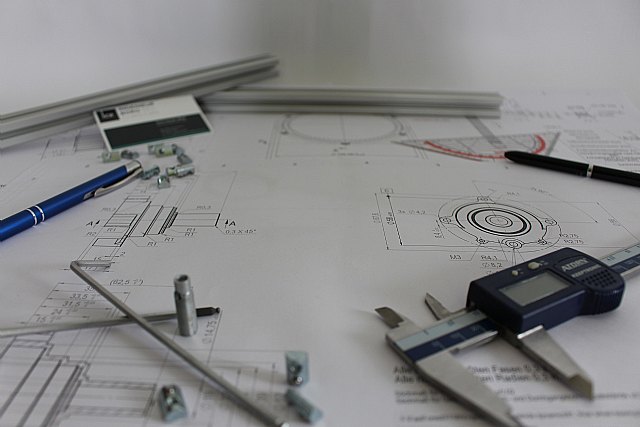 Ingeniería, el sector con menor presencia femenina en España - 1, Foto 1