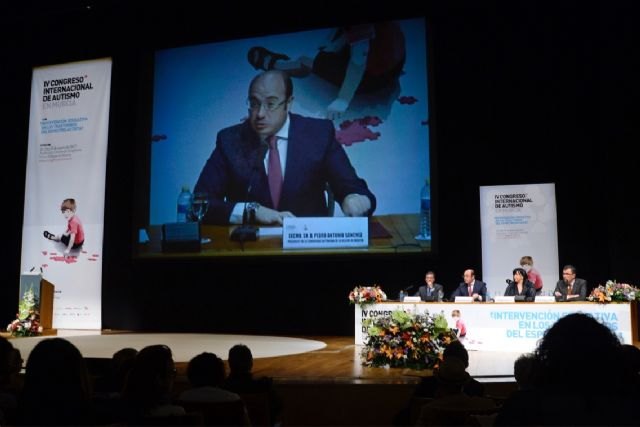 Pedro Antonio Sánchez: La Región es referencia en centros punteros y medidas pioneras en la atención a alumnos con autismo - 2, Foto 2