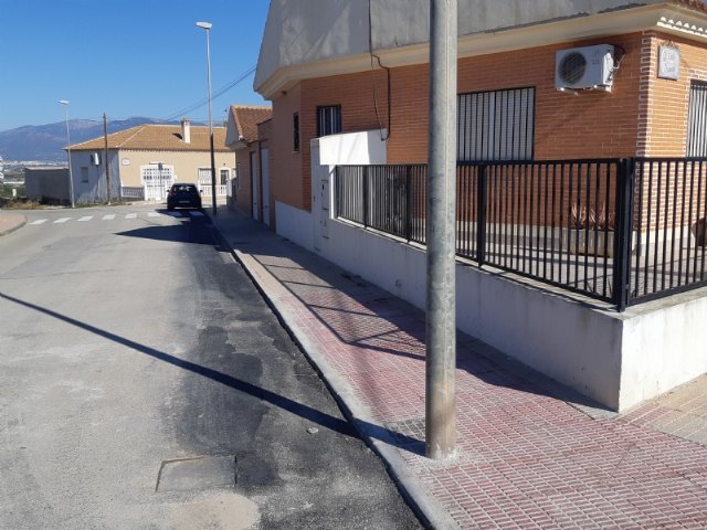 [Finalizan las obras de renovacin de las redes y acometidas de agua potable en las calles Escorial y Pernales en la pedana de El Paretn