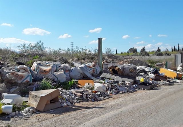 La escombrera municipal admite depósitos gratuitos de hasta 1.000 kilos de manera gratuita - 1, Foto 1