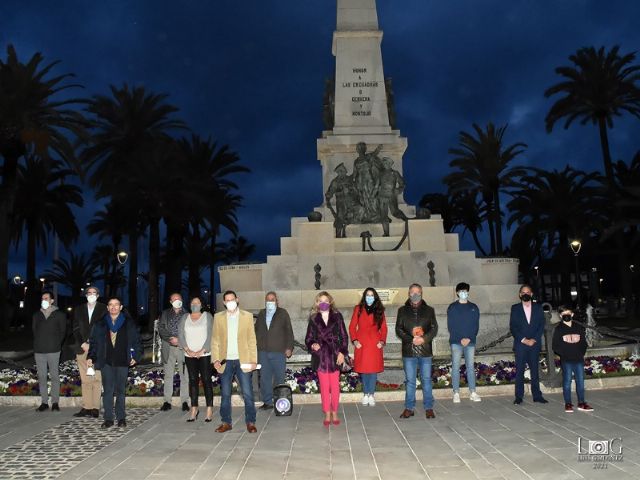 Lectura de versos con motivo del Día del Español en el Mundo - 1, Foto 1