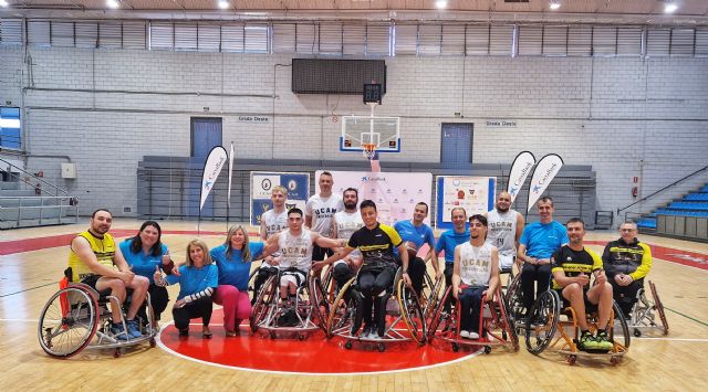 CaixaBank realiza una actividad de apoyo al UCAM Murcia B.S.R. antes de la Eurocup 2023 - 1, Foto 1