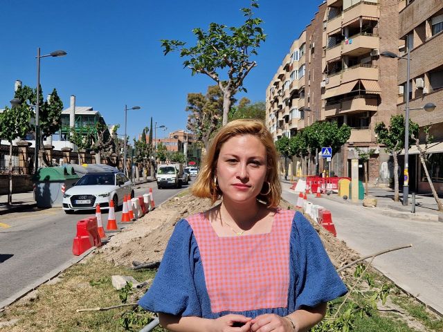 Elvira Medina denuncia al Seprona el arboricidio de las moreras de la calle Industria - 1, Foto 1