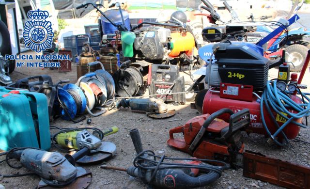 Desarticulada una organización itinerante especializada en robos en viviendas, naves industriales y explotaciones agrícolas y ganaderas ubicadas en zonas rurales - 3, Foto 3