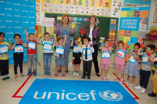 Educación y Unicef colaboran en la difusión de los derechos de la infancia en los centros educativos - 2, Foto 2