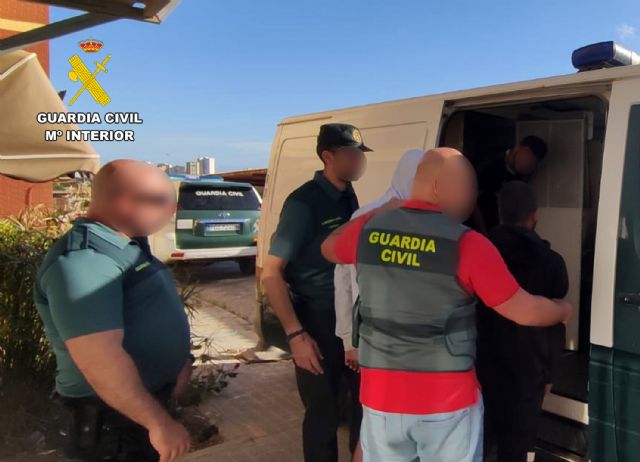 La Guardia Civil desmantela un grupo delictivo que robaba en comercios de El Algar - 1, Foto 1