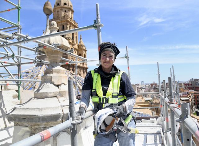 Desde aquí puedo apreciar cada detalle que trabajaron los canteros hace 300 años - 4, Foto 4