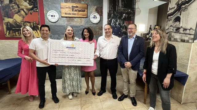 Mesón Lorquino dona su premio en las Jornadas Gastronómicas del Arroz en Calasparra en Lorca, para el tratamiento e investigación del cáncer infantil - 1, Foto 1