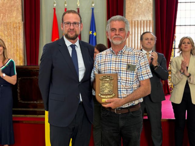 El Ayuntamiento rinde homenaje a los más de cien funcionarios jubilados este año - 2, Foto 2