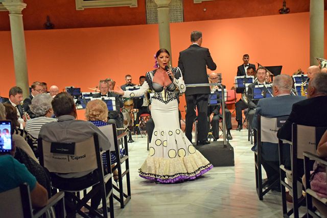 Ayuntamiento de Sevilla. En el Patio de la Fundación Cajasol, rendió homenaje a los toreros sevillanos en más de 50 Ferias de Abril - 4, Foto 4