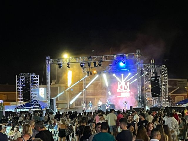 San Pedro del Pinatar celebra las fiestas patronales con la hoguera municipal y la apertura del recinto ferial - 5, Foto 5