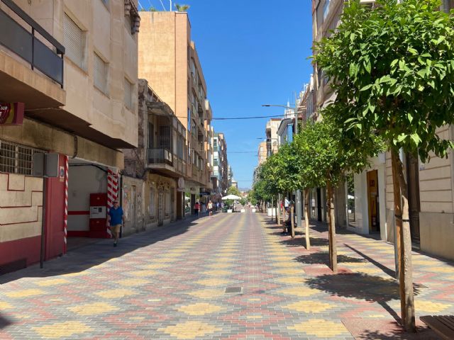 El Partido Popular considera necesario instalar toldos para sombras en la calle peatonal Conde de Aranda - 1, Foto 1