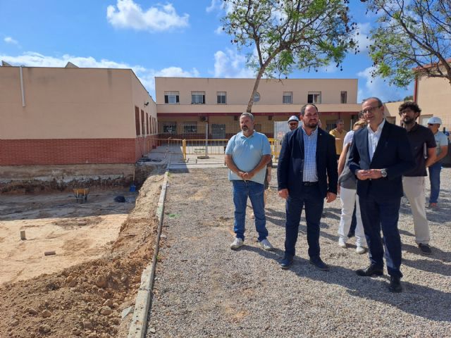 Las obras de ampliación del CEIP Petra Sánchez de Los Alcázares estarán finalizadas este año - 1, Foto 1