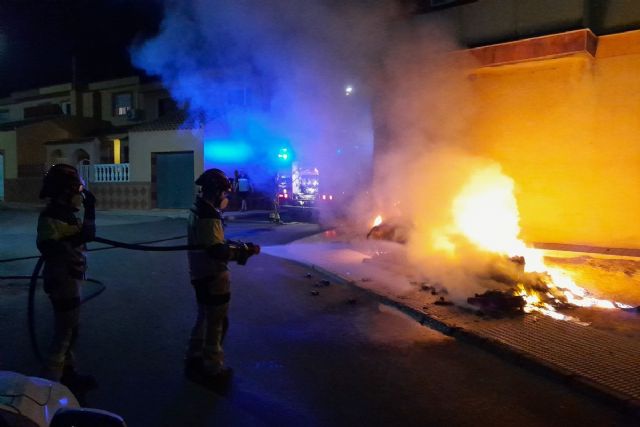 Efectivos de Bomberos realizan más de 40 intervenciones durante la noche de San Juan en Cartagena - 1, Foto 1