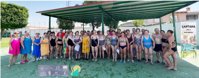 Aldea del Rey celebra el Día de los Abuelos con una jornada intergeneracional en la piscina municipal - 1, Foto 1