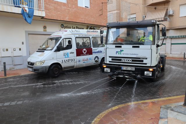 El Ayuntamiento de San Pedro del Pinatar pone en marcha un  plan de choque de limpieza - 2, Foto 2