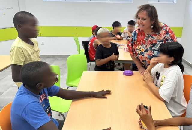 120 menores disfrutan de escuelas de verano gratuitas en los barrios del Carmen y de Los Vicentes - 2, Foto 2