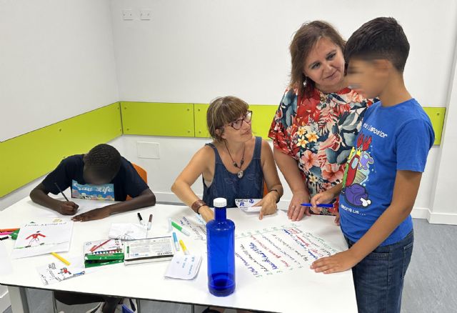 120 menores disfrutan de escuelas de verano gratuitas en los barrios del Carmen y de Los Vicentes - 4, Foto 4