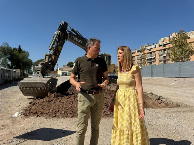 Comienzas las obras de construcción de un nuevo aparcamiento disuasorio en la calle Periodista Ángela Ruiz - 4, Foto 4