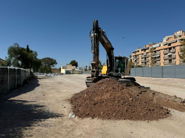 Comienzas las obras de construcción de un nuevo aparcamiento disuasorio en la calle Periodista Ángela Ruiz - 5, Foto 5