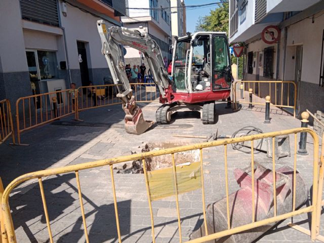 Emuasa contrata las obras de emergencia en las viviendas afectadas por filtraciones de agua en La Alberca - 1, Foto 1