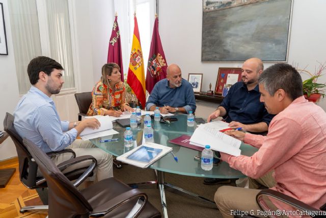 La alcaldesa de Cartagena mantendrá el seguimiento sobre el compromiso de Migraciones de cerrar el Hospital Naval y la información a los portavoces - 1, Foto 1