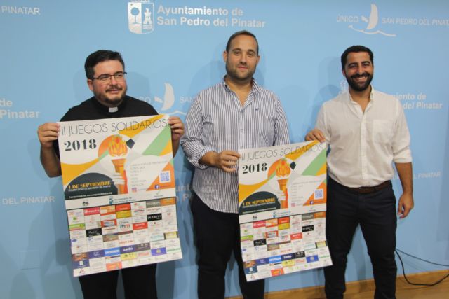 Los jóvenes de la parroquia organizan los II Juegos Solidarios en el Polideportivo municipal - 1, Foto 1