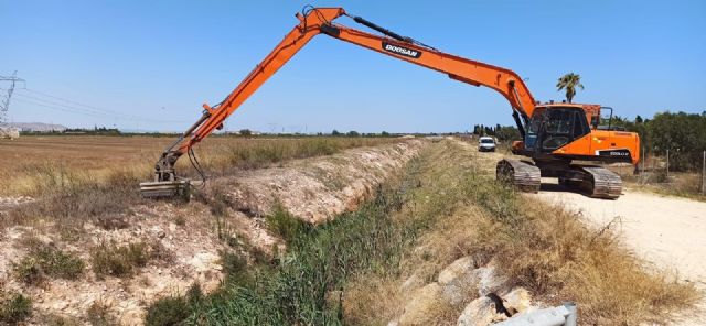 La CHS inicia los trabajos de limpieza y recuperación de la capacidad hidráulica del Canal de Drenaje D-7 - 2, Foto 2