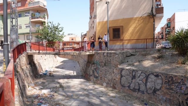 El Grupo Socialista exige al Gobierno local una solución definitiva ante el deterioro de la limpieza en La Alberca El Grupo Socialista exige al Gobierno local una solución definitiva ante el deterioro de la limpieza en La Alberca