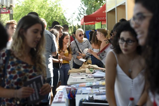 La Universidad de Murcia enseña sus servicios para estudiantes - 2, Foto 2