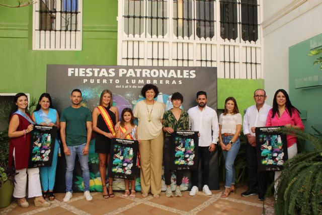 La artista lumbrerense Amada Martínez, autora del cartel de las Fiestas Patronales 2022 - 1, Foto 1