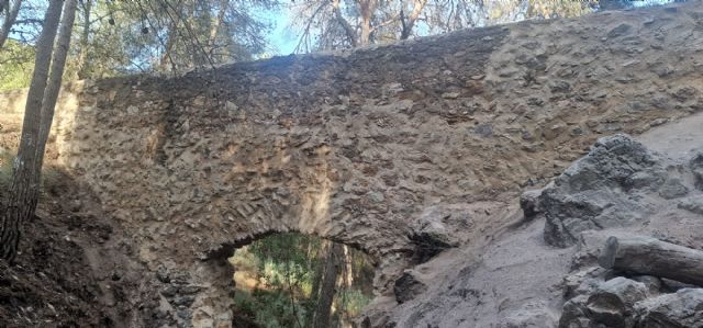 Medio Ambiente realiza trabajos para garantizar la estabilidad del Acueducto del Cerrillar en el parque regional de El Valle y Carrascoy - 1, Foto 1