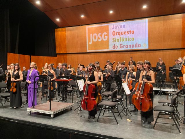 La Joven Orquesta Sinfónica de Granada, bajo la batuta de la aguileña Isabel Rubio, llena el Auditorio - 2, Foto 2