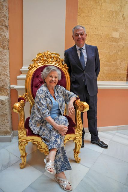 Sociedad. Sevilla . La Abuela de Dragones, el cameo sevillano del nuevo capítulo de ‘La Casa del Dragón’ - 3, Foto 3