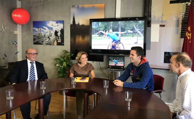 Martínez-Cachá recibe a Enrique Siscar tras sus últimos éxitos internacionales conseguidos en la modalidad de tenis adaptado - 2, Foto 2