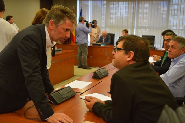 Víctor Martínez-Carrasco: Por primera vez un gobierno pone encima de la mesa un plan con soluciones para descontaminar los suelos mineros - 2, Foto 2