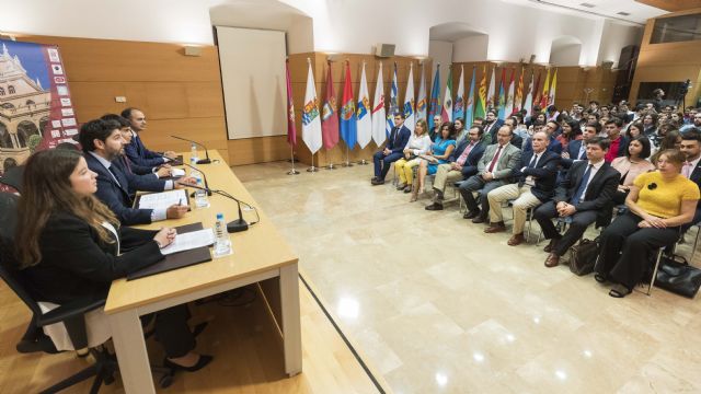 López Miras resalta el papel del Derecho en la defensa de la Constitución frente a quienes buscan incumplir la ley y romper lo que nos une - 3, Foto 3