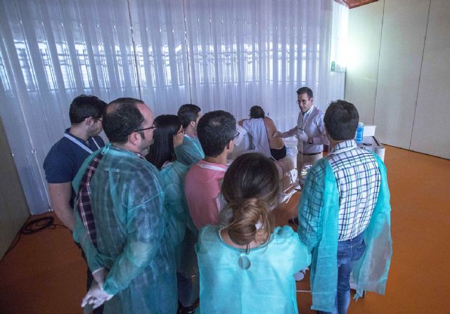 El Batel acoge el taller nacional de ecografía torácica, uno de los pocos cursos para neumólogos con pacientes reales - 1, Foto 1